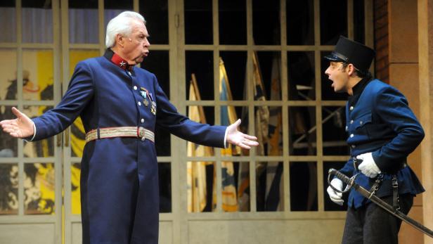 Nestroy-Schwank mit Serafin im Volkstheater