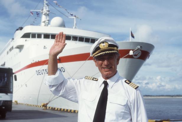 "Traumschiff"-Kapitän Siegfried Rauch nach Sturz gestorben