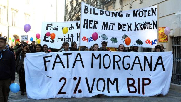 Studenten-Demo: "Spart uns nicht kaputt"