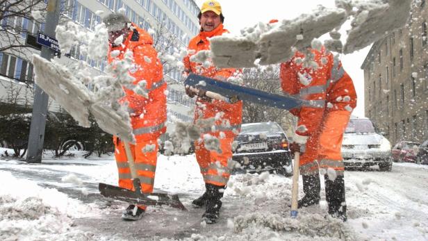 Schnee & Eis: Winterdienste im Einsatz