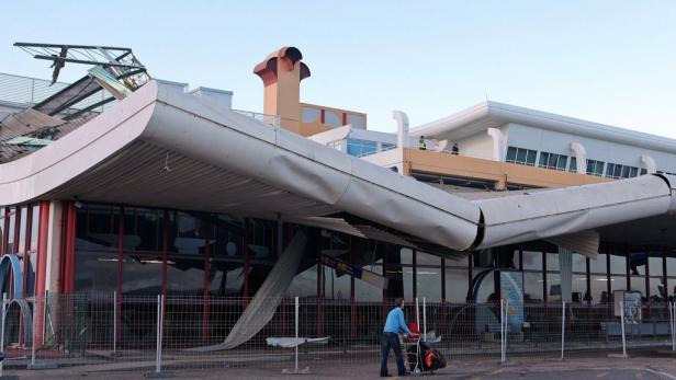 Flughafen Faro: Plötzlich war das Dach dahin