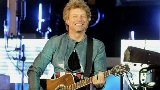 Bon Jovi: Heiß erkämpfter Spaß im Gatsch