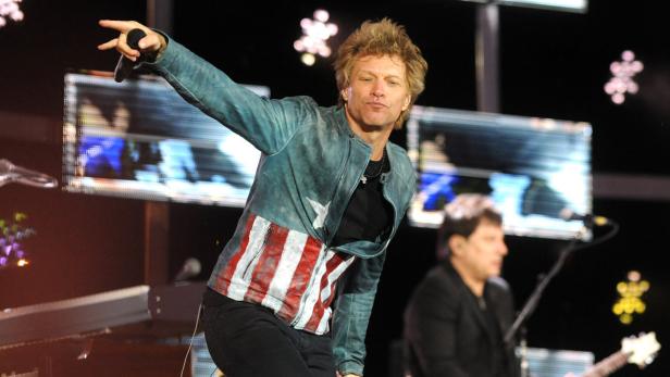 Bon Jovi: Heiß erkämpfter Spaß im Gatsch