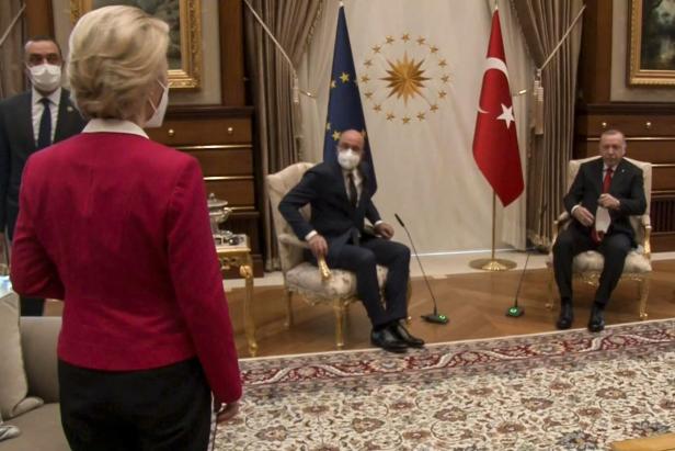 "SofaGate" bei Erdoğan: Affront oder Protokoll?