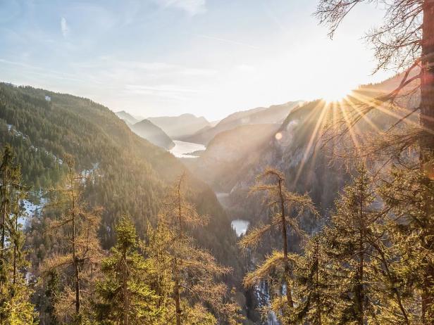 Höhenflüge und Hüttengaudi in Almchalets am Feuerkogel