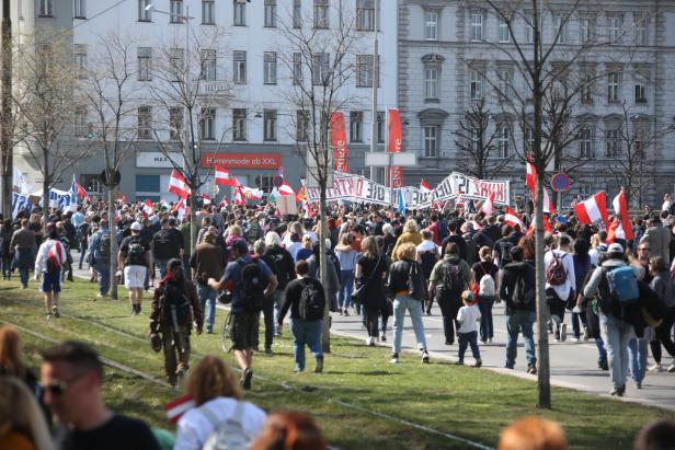 Die Bilanz der Samstagsdemo: 649 Anzeigen, 15 Festnahmen