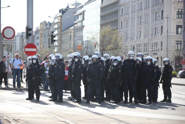 Die Bilanz der Samstagsdemo: 649 Anzeigen, 15 Festnahmen