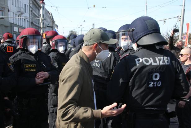 Die Bilanz der Samstagsdemo: 649 Anzeigen, 15 Festnahmen