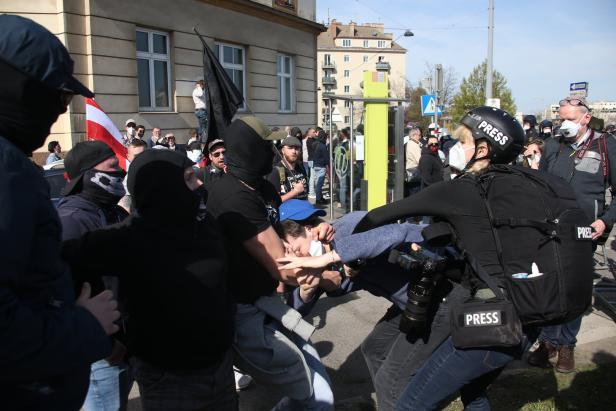 Die Bilanz der Samstagsdemo: 649 Anzeigen, 15 Festnahmen