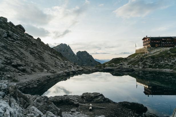 Spektakulärer Wanderaufenthalt auf der Dolomitenhütte