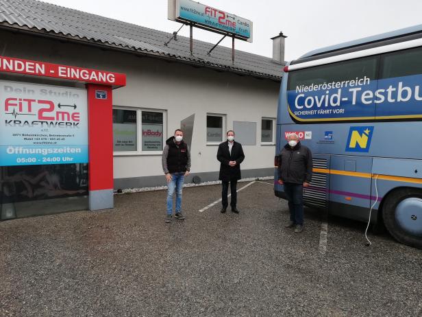 Corona-Testbus für kleine Betriebe im Bezirk St. Pölten unterwegs