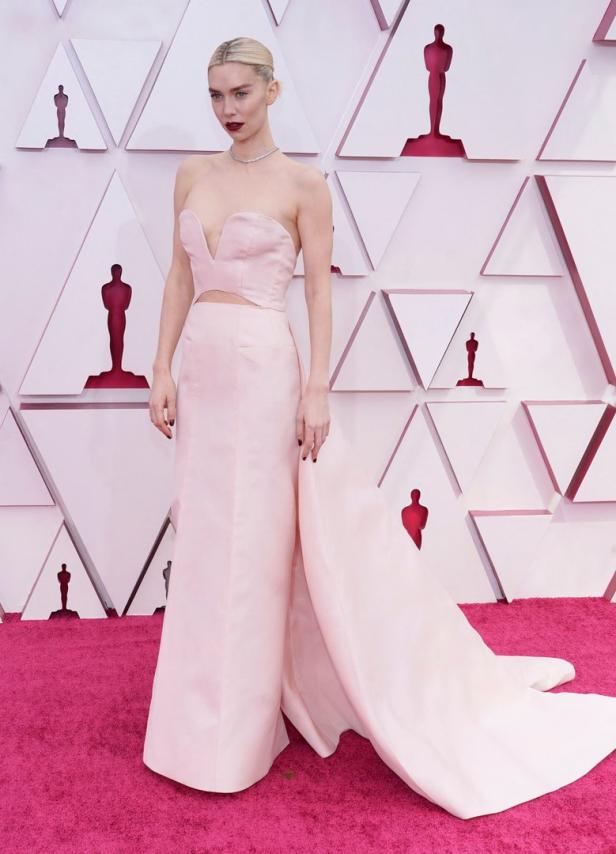 Zurück zum Glamour: Die spektakulärsten Outfits bei den Oscars