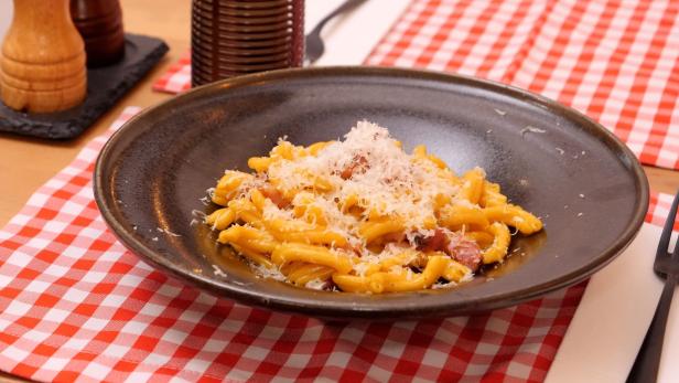 Urlaubsküche: Warum kein Schlagobers in die Pasta Carbonara kommt