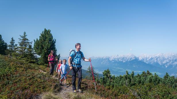 In Wanderschuhen zu Naturjuwelen: So schön ist Urlaub in den Tiroler Alpen