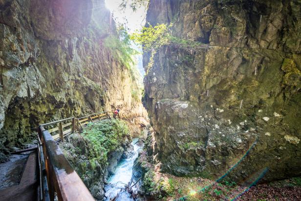 In Wanderschuhen zu Naturjuwelen: So schön ist Urlaub in den Tiroler Alpen