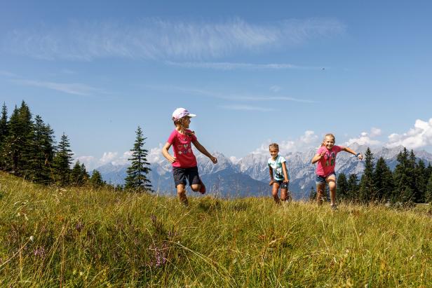 In Wanderschuhen zu Naturjuwelen: So schön ist Urlaub in den Tiroler Alpen