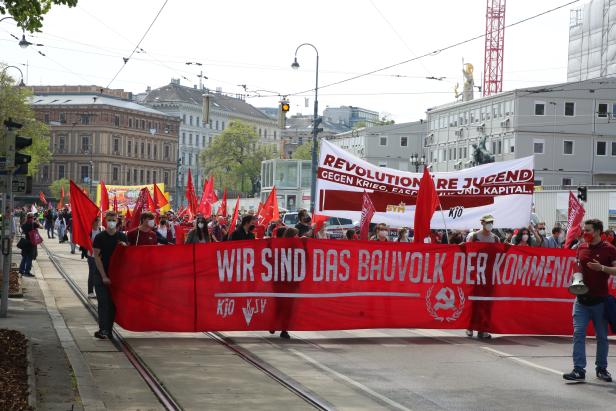 1. Mai der SPÖ: Nelken und Desinfektion für alle