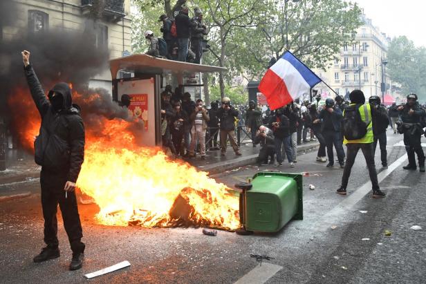 Gewaltsame Ausschreitungen in Istanbul, Paris und Berlin am 1. Mai