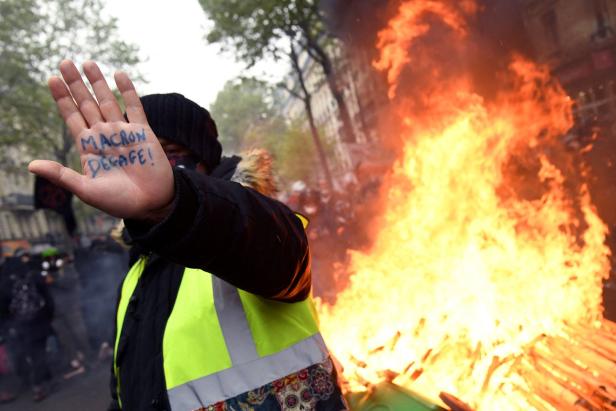 Gewaltsame Ausschreitungen in Istanbul, Paris und Berlin am 1. Mai