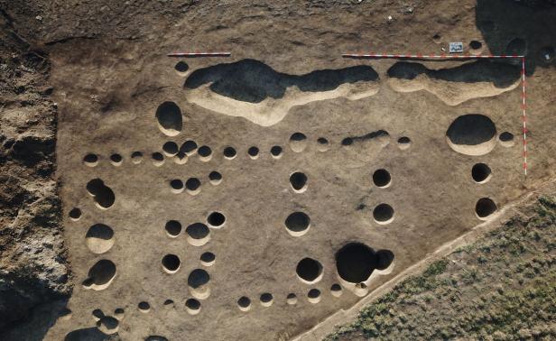 Grabungen bei S4: Siedlungsreste aus der Jungsteinzeit entdeckt
