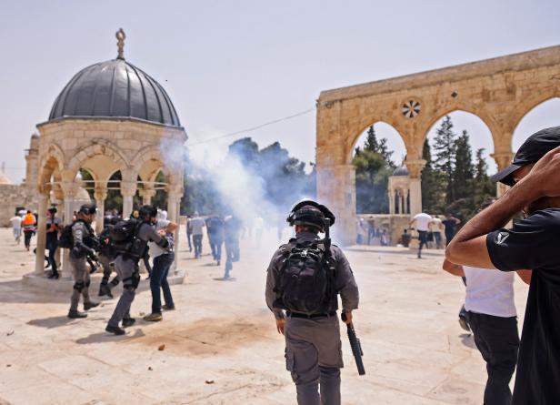 TOPSHOT-PALESTINIAN-ISRAEL-RELIGION-ISLAM-JERUSALEM