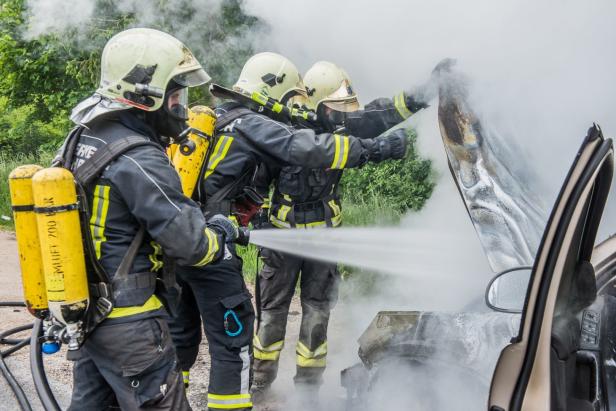 Niederösterreich: Heiße Pfingsten für die Feuerwehren