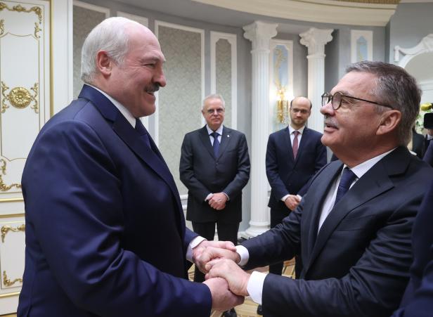 Belarusian President Lukashenko meets with IIHF president Rene Fasel in Minsk