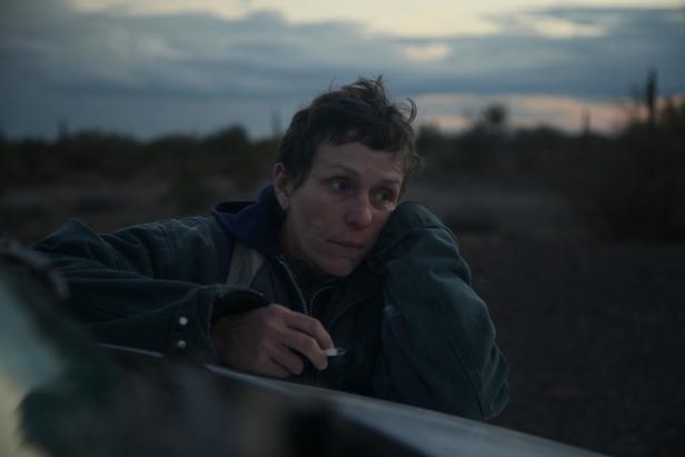 Kritik zu "Nomadland“: Frances McDormand als Witwe im Wohnwagen