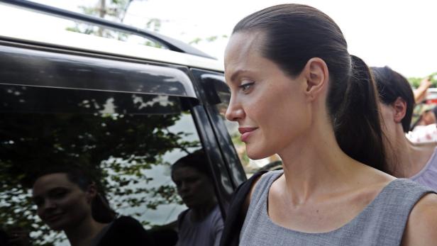 Jolie will syrischen Buben aufnehmen