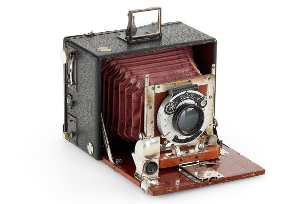 Ein alter Fotoapparat um 150.000 Euro