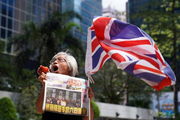 Chinas harter Schlag gegen unabhängige Zeitung in Hongkong