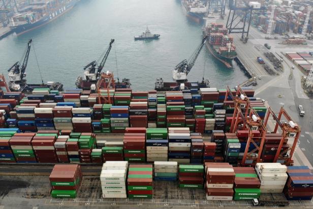 Corona in China: Viertgrößter Containerhafen der Welt wieder offen