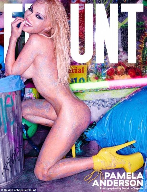 Pamela Anderson: Nacktshooting mit 48