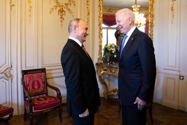 Wladimir Putin: Treffen mit Joe Biden in Genf sorgt im Netz für Lacher
