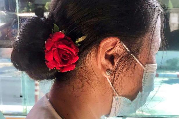 "Blumenstreik" für Aung San Suu Kyi in Myanmar