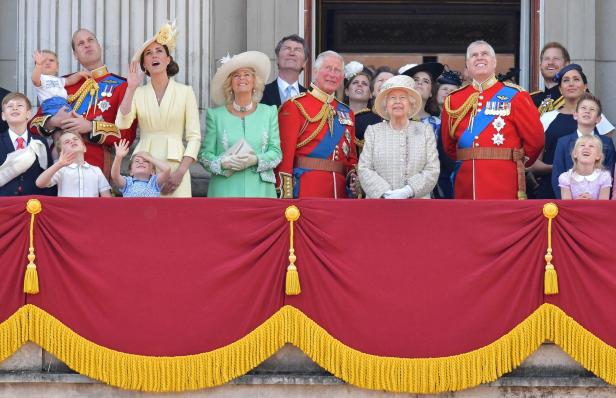 Bei Thronjubiläum der Queen: Wird Meghan und Harry diese Ehre verwehrt?