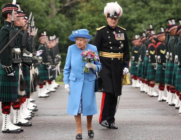 Bilder: Queen Elizabeth zu mehrtägigem Besuch nach Schottland gereist