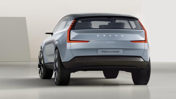 283692_volvo_concept_recharge.jpg