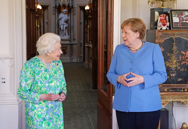 Merkel von Queen Elizabeth II. in Windsor empfangen