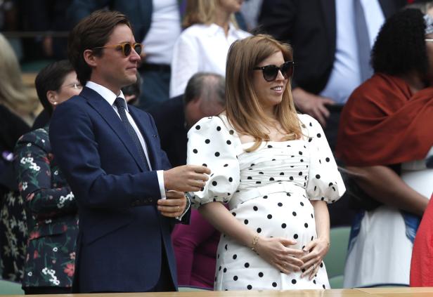 Prinzessin Beatrice präsentiert in Wimbledon stolz Babybauch
