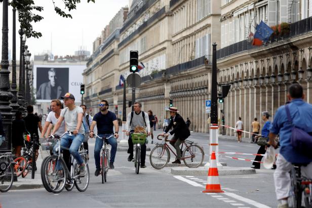 Wie die Stadt Paris dem Autoverkehr den Krieg erklärt