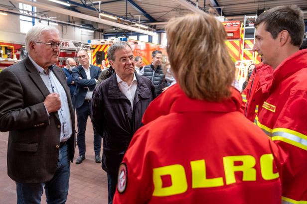Bundeskanzlerin Merkel besuchte Sonntagmittag Katastrophengebiet