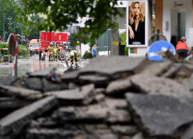 Unwetter in Österreich: Bilder der Verwüstung