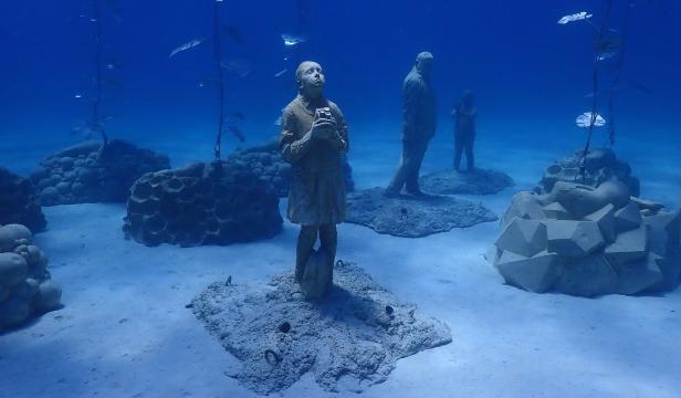 Skulpturenpark MUSAN: Der erste Unterwasser-Wald der Welt eröffnet vor Zypern