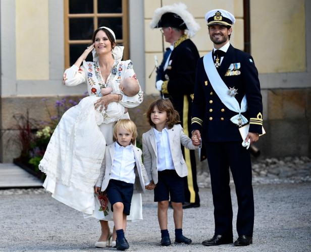 Schwedens kleiner Prinz Julian wurde getauft