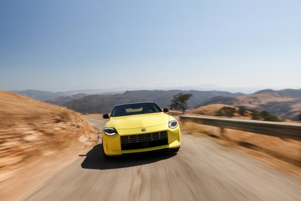 2023_nissan_z_u.s._market_proto_spec_edition_005-1200x800.jpg