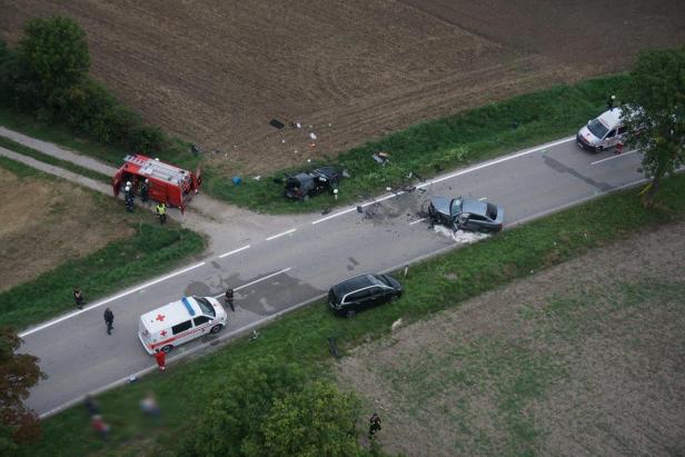 Alkolenker verursacht Unfall mit Schwerverletztem im Bezirk Neunkirchen