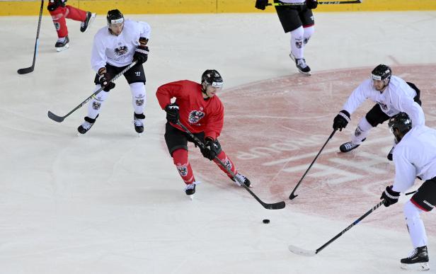 Eishockey-Talent Rossi: "Ich hab' Angst, dass ich nicht aufwache"