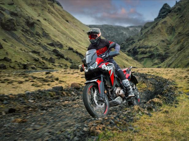 341437_22ym_crf1100l_africa_twin.jpg