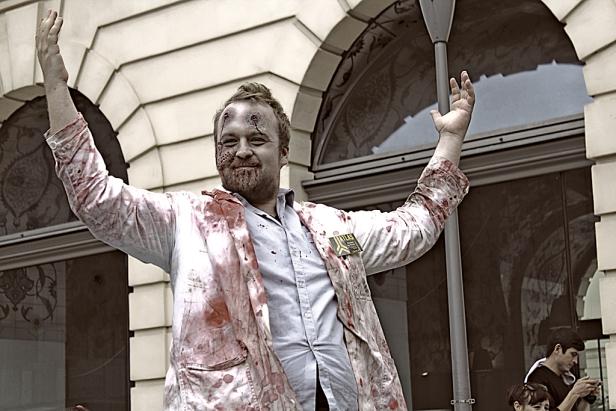 Schaurig-schöner Zombie-Walk 2015